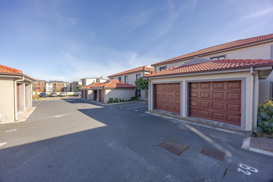 3 Bedroom Property for Sale in Burgundy Estate Western Cape